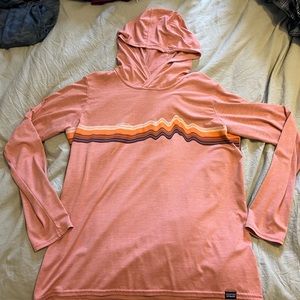 Patagonia women’s large sun shirt